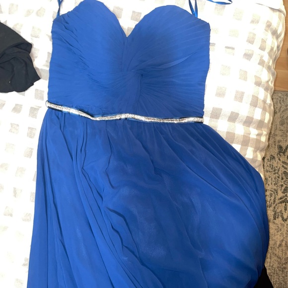 Prom/ grad dress - Picture 2 of 4